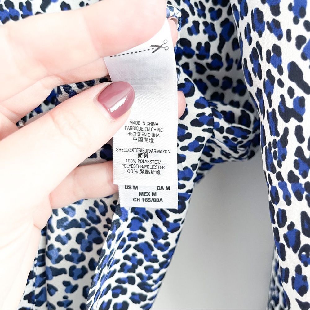 Juicy Couture Blouse Blue Black Leopard Women's M Button Up Long Sleeve Top - Picture 5 of 9